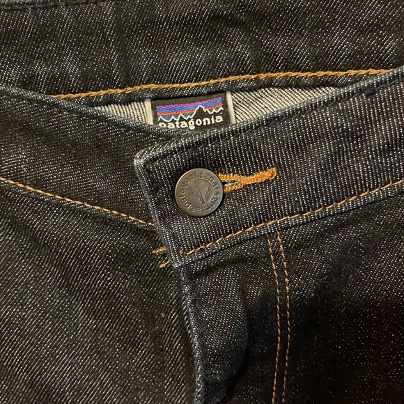 Patagonia women’s straight leg jeans. Size 30. Like new - Picture 2 of 5